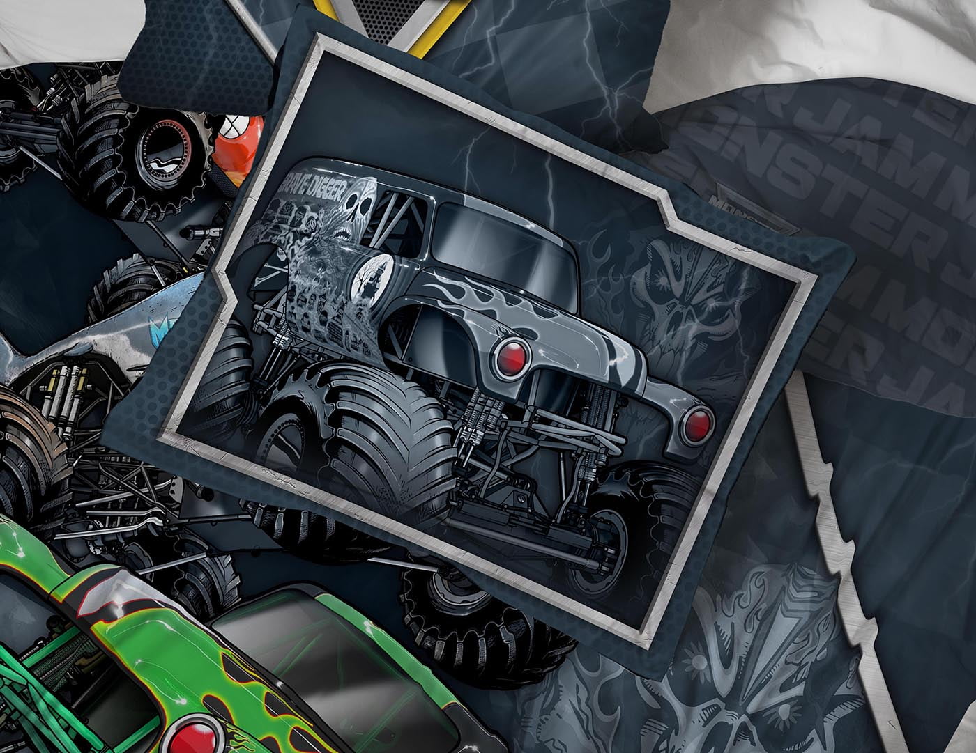 Monster Jam Slash Twin Kids 5 Piece Bedding Set w/ Reversible Comforter, 100% Microfiber