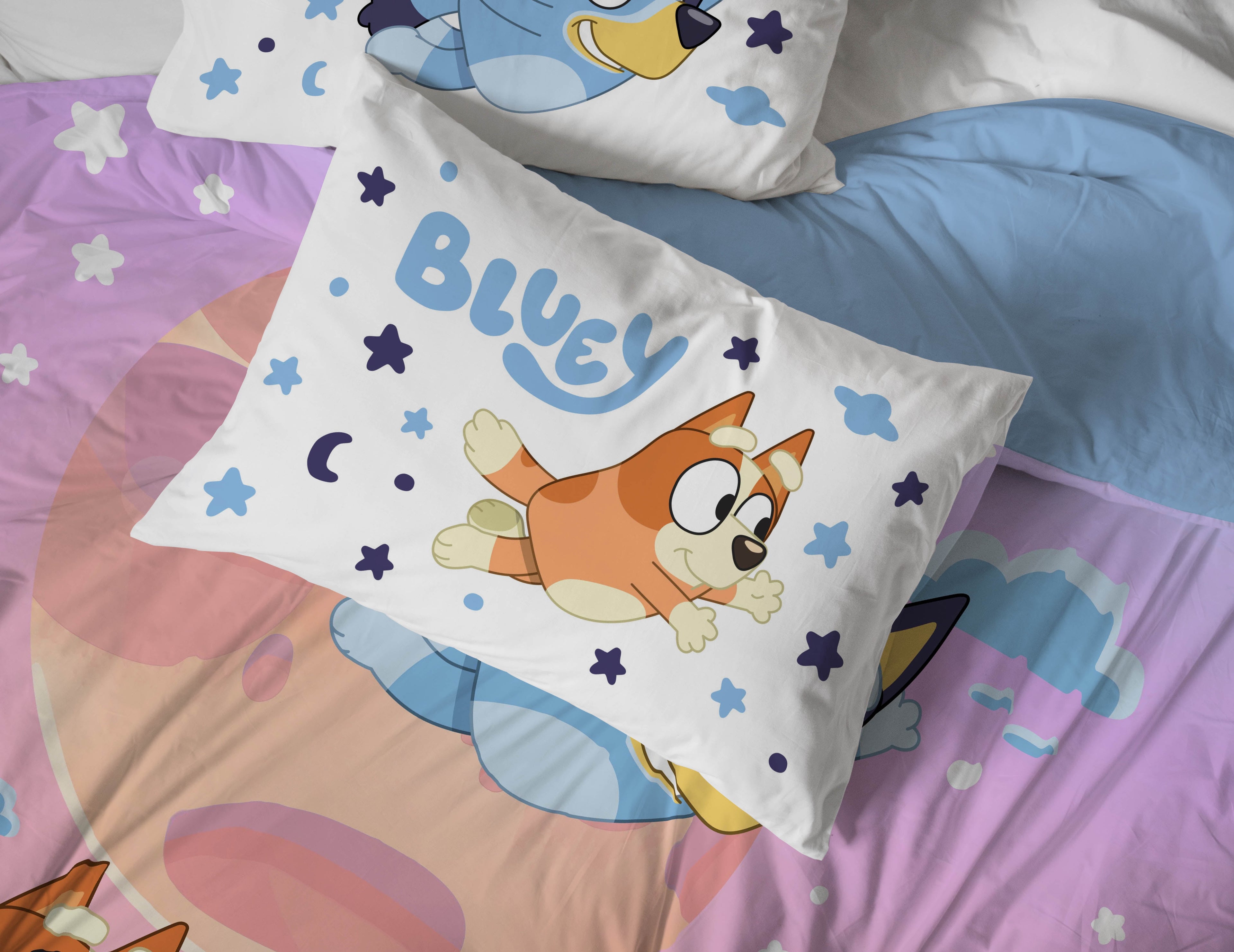 BBC Bluey Sisters Sleepy Time 7 Piece Full Size Kids Bed Set with Shams