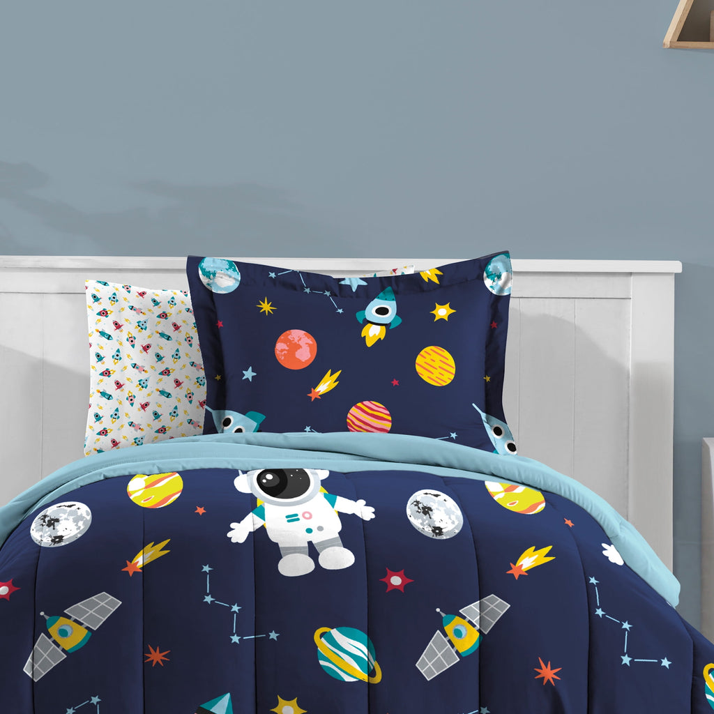 Dream Factory Space Galaxy Full Bed in a Bag Blue, Microfiber, 100% Polyester Fill, Male, Child